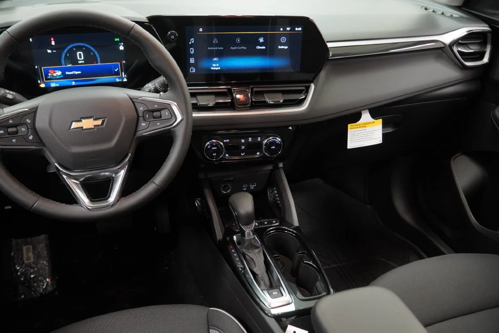 New 2026 Sterling Gray Metallic Chevrolet LT image 21