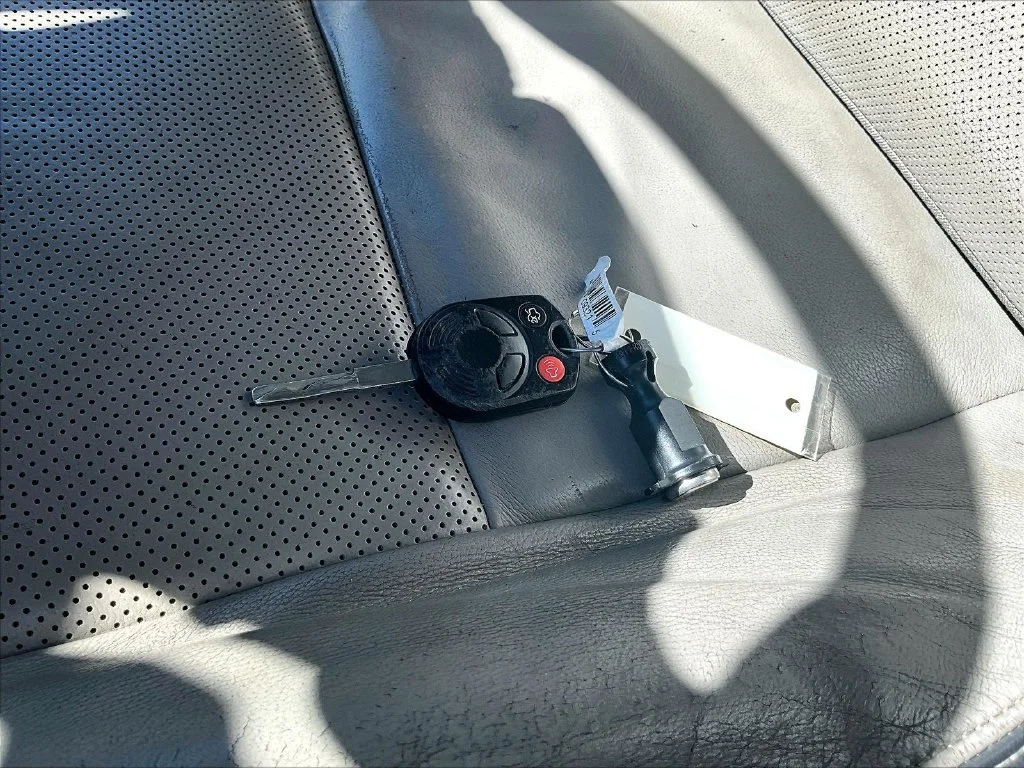 Used 2014  Ford Titanium image 11