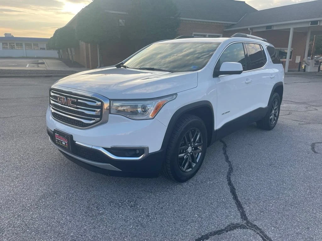 Used 2017 SUMMIT WHITE GMC SLT image 3