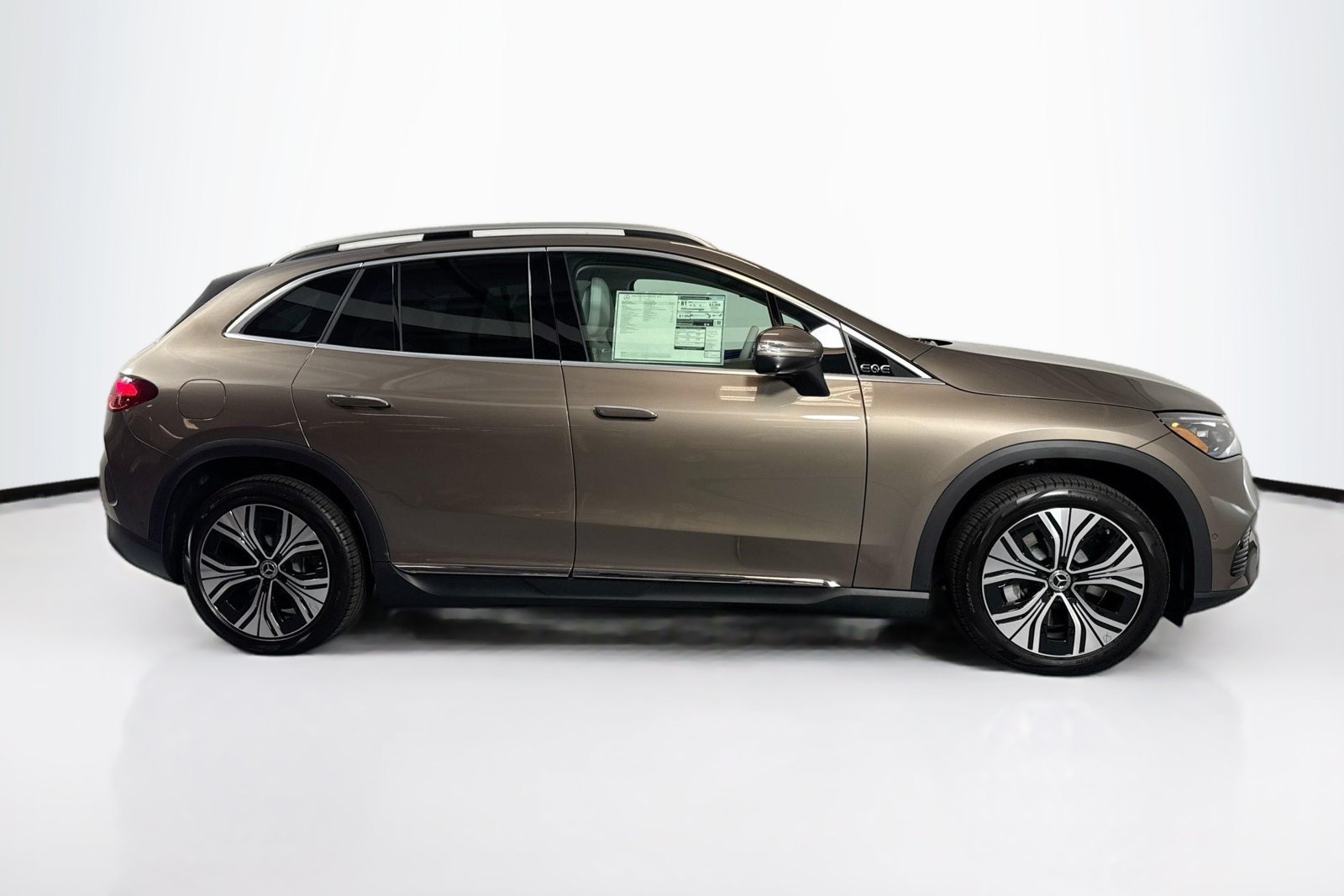 New 2026 Sonoran Brown Metallic Mercedes-Benz EQE 320 image 4