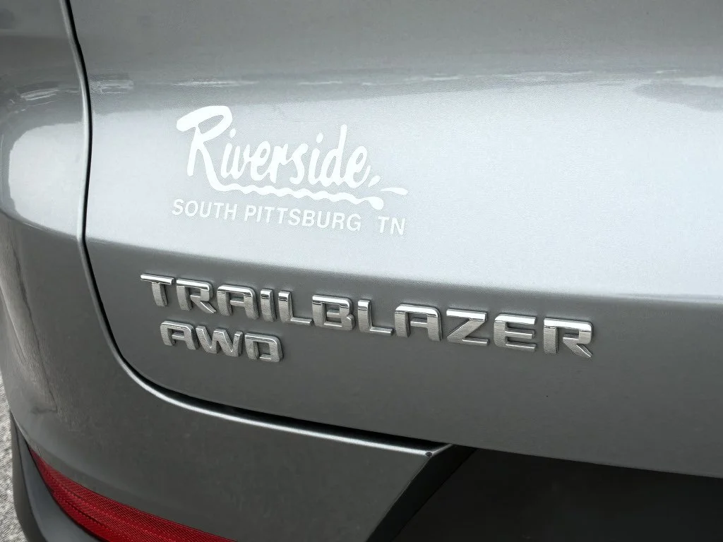 Used 2023 STERLING GRAY METALLIC Chevrolet LT image 32