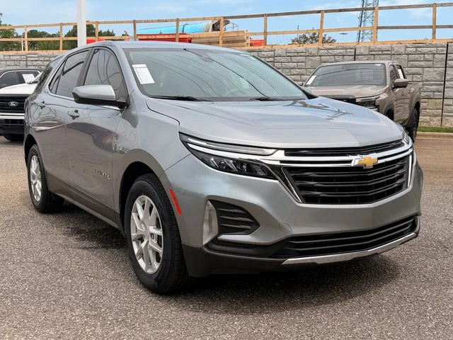 Used 2023 Sterling Gray Metallic Chevrolet LT image 7