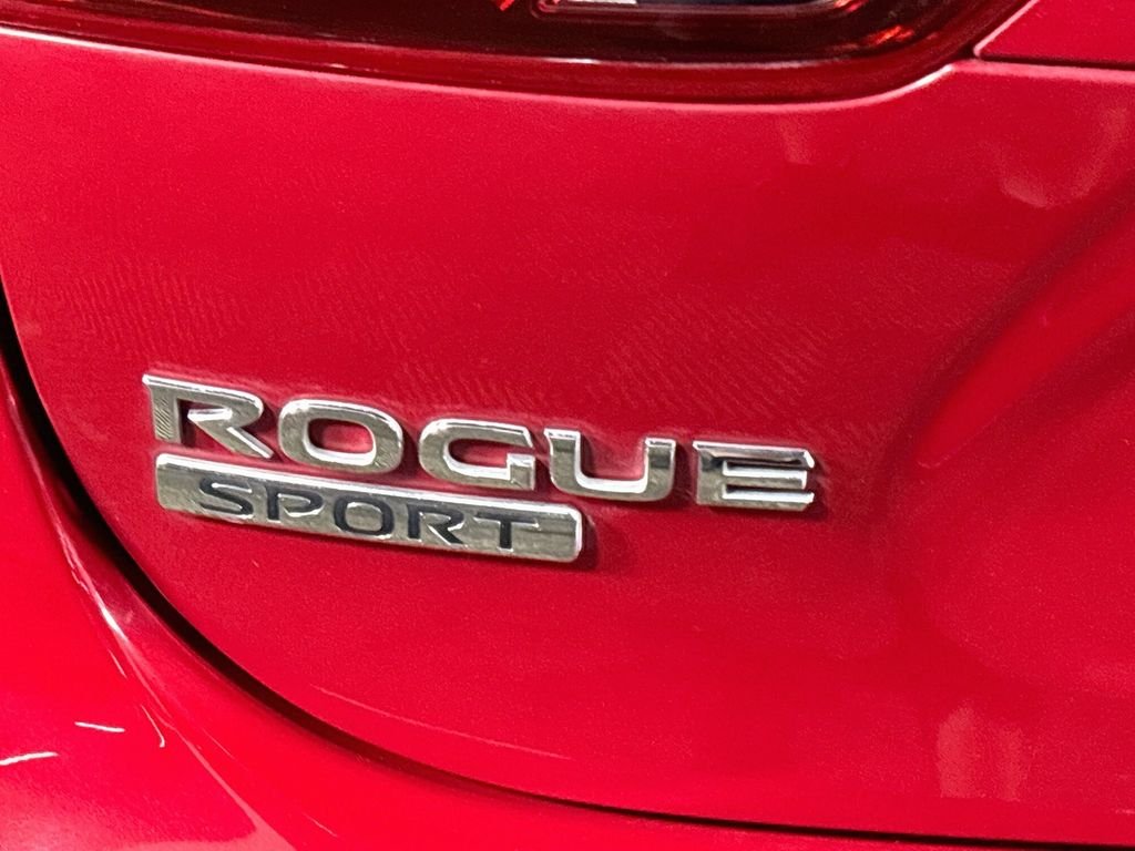 Used 2017 Red Nissan SV image 23