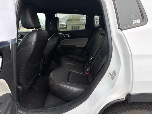 Used 2025 White Jeep Limited image 9