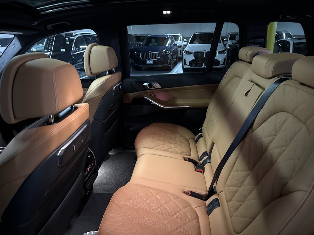 New 2027 Gray Metallic BMW xDrive40i image 23