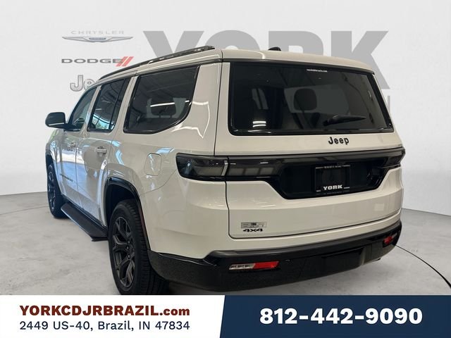 New 2026 Bright White Clear-Coat Exterior Paint Jeep Limited Altitude image 3