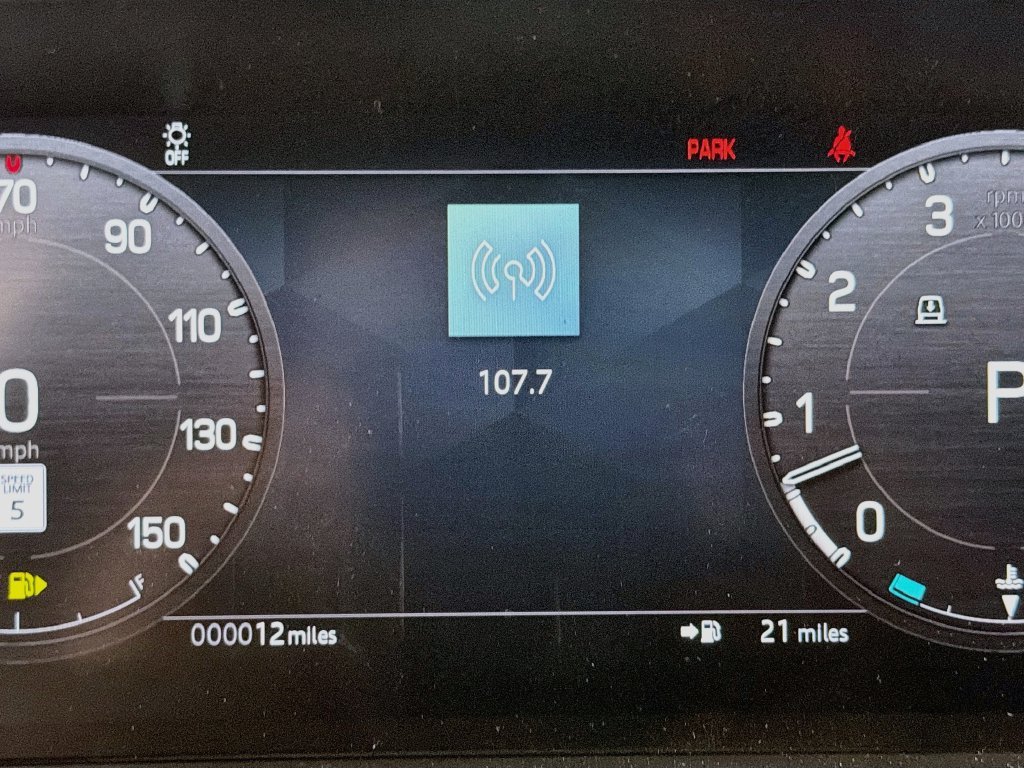 New 2026 Borasco Grey Land Rover X-Dynamic SE image 12