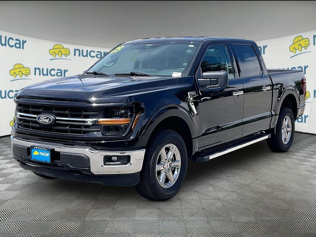 Used 2025 Agate Black Metallic Ford XLT image 3