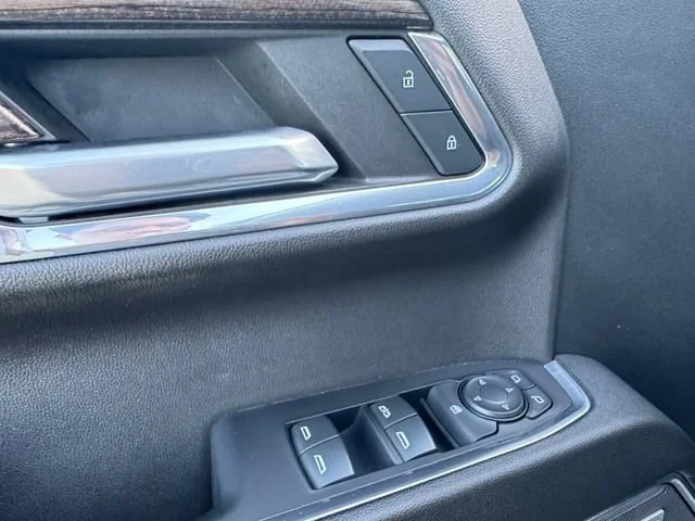 Used 2023 STERLING GRAY METALLIC Chevrolet RST image 5