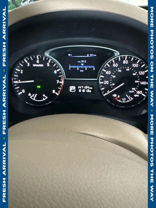 Used 2015 White Nissan 2.5 SL image 9