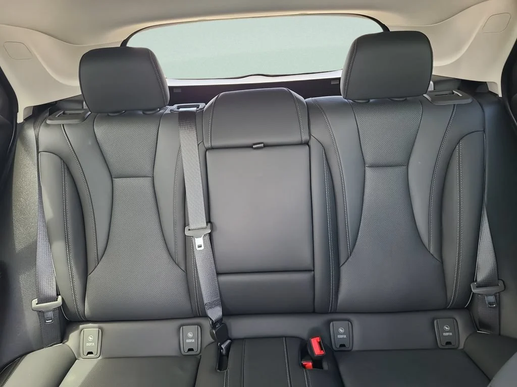 Used 2023 MOONSTONE GRAY METALLIC Buick Essence image 11