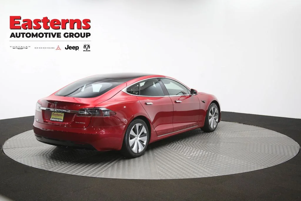 Used 2020 Red Tesla Long Range Plus image 36