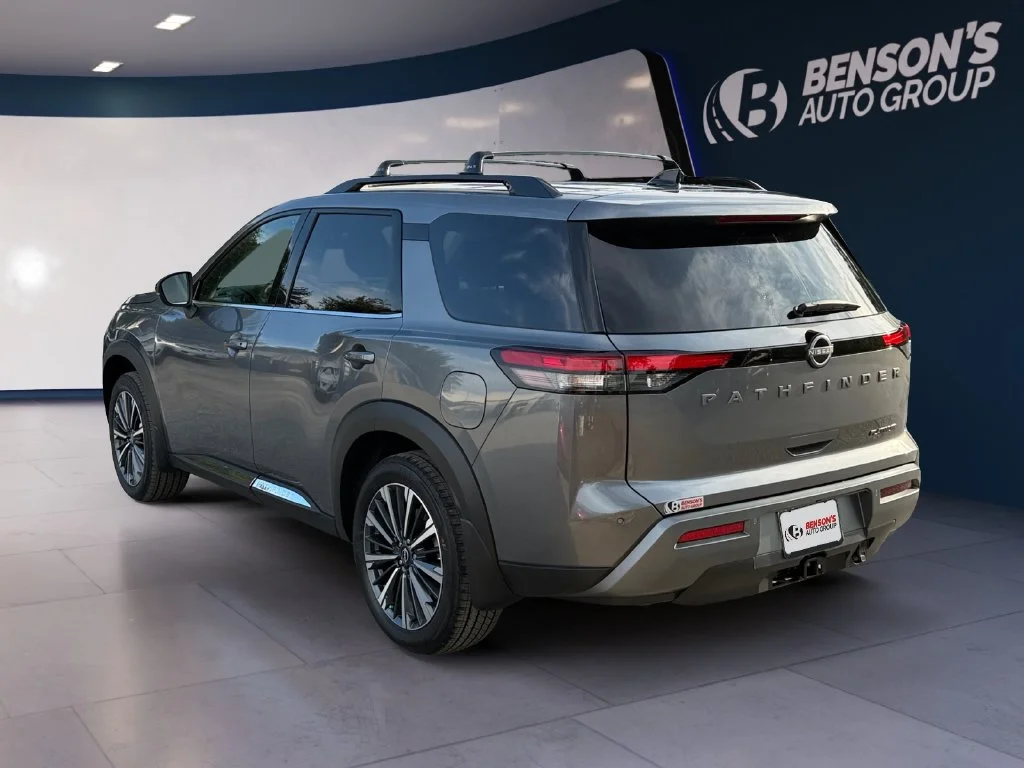 New 2026 Gray Nissan Platinum image 3