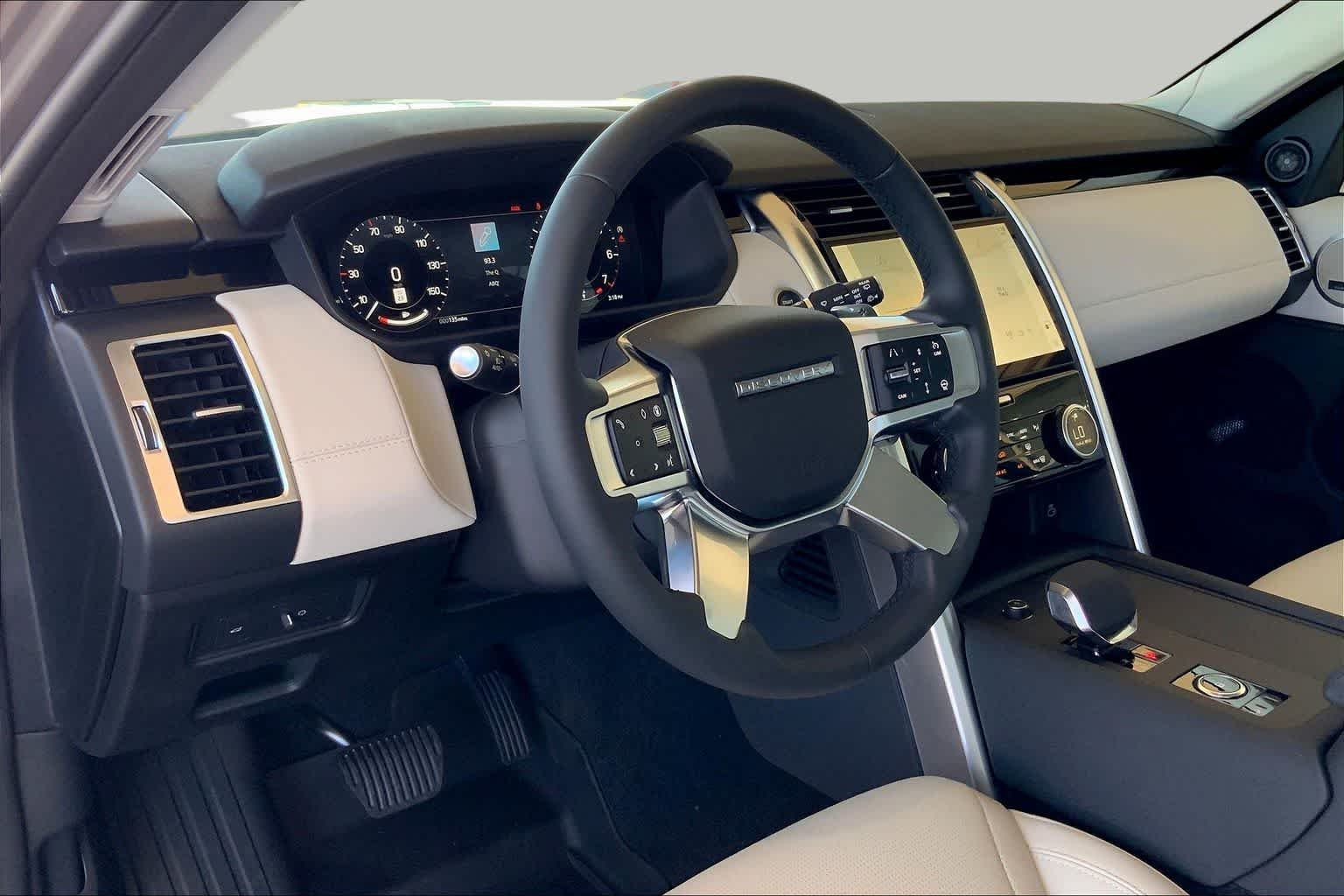 2024 Land Rover Discovery S - Photo 8