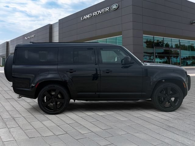 New 2026 Santorini Black Land Rover V8 image 6