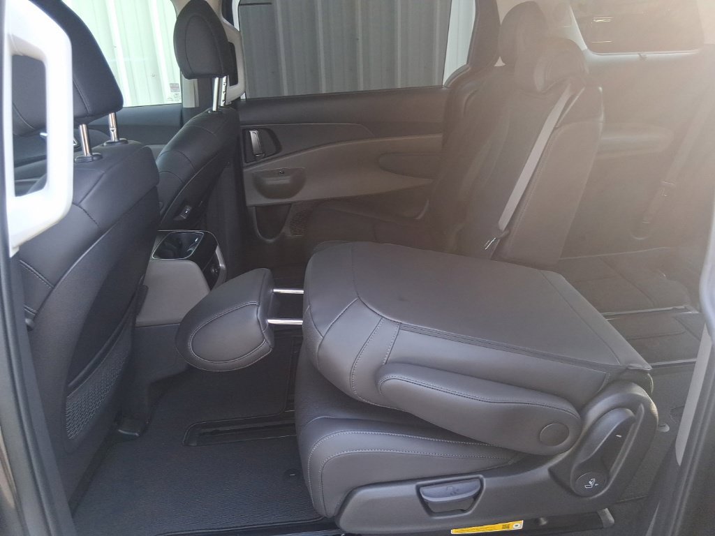 Certified Used 2026 Gray Kia EX image 12