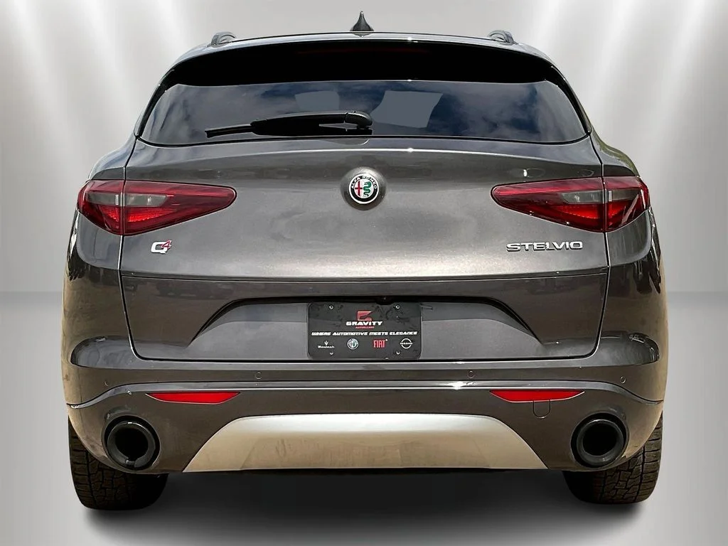 Used 2023 Vesuvio Gray Metallic Alfa Romeo Ti image 5