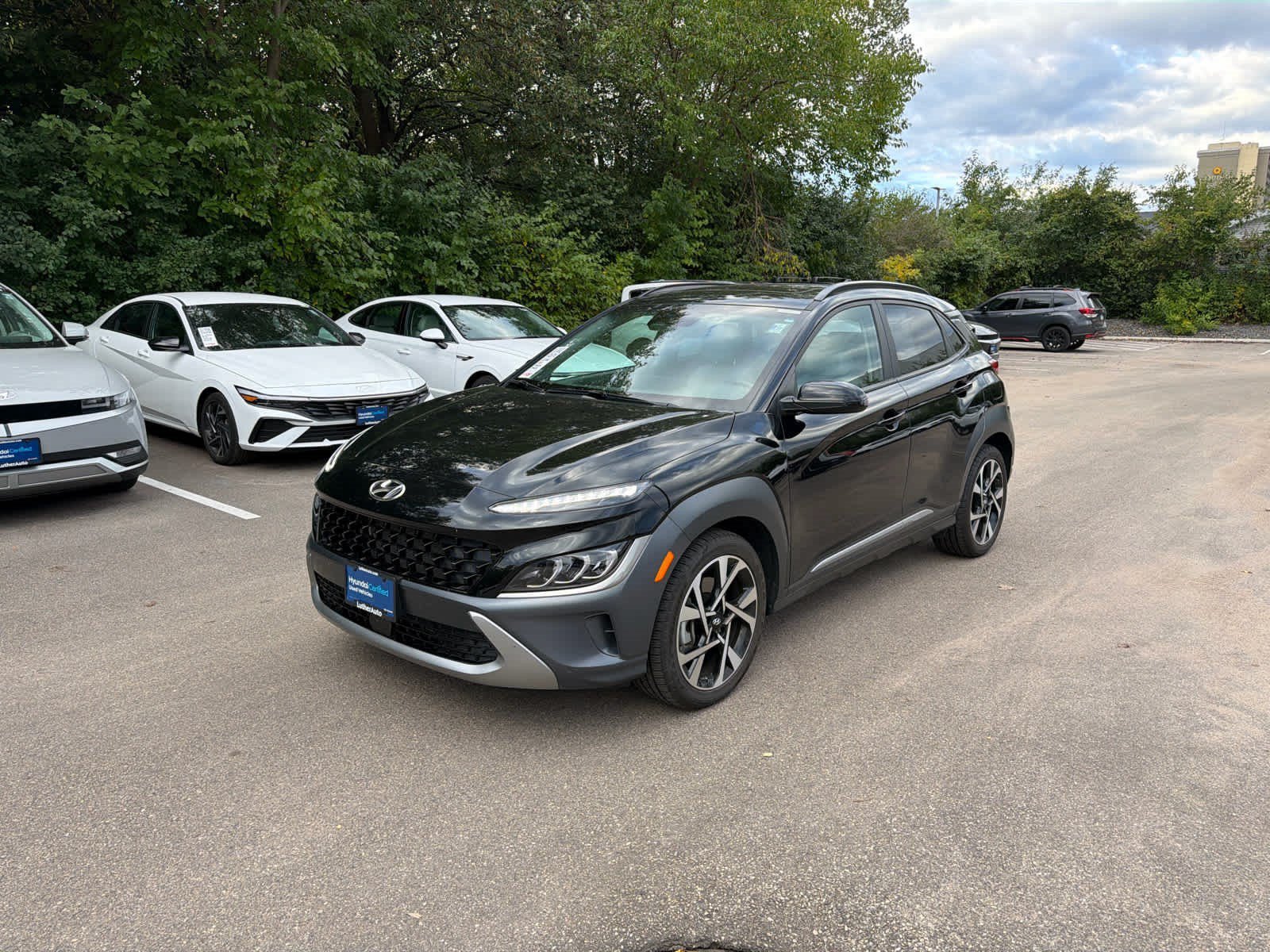 Certified Used 2023 Abyss Black Pearl Hyundai Limited image 4