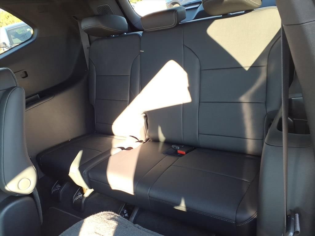 2026 Buick Enclave Preferred - Photo 6