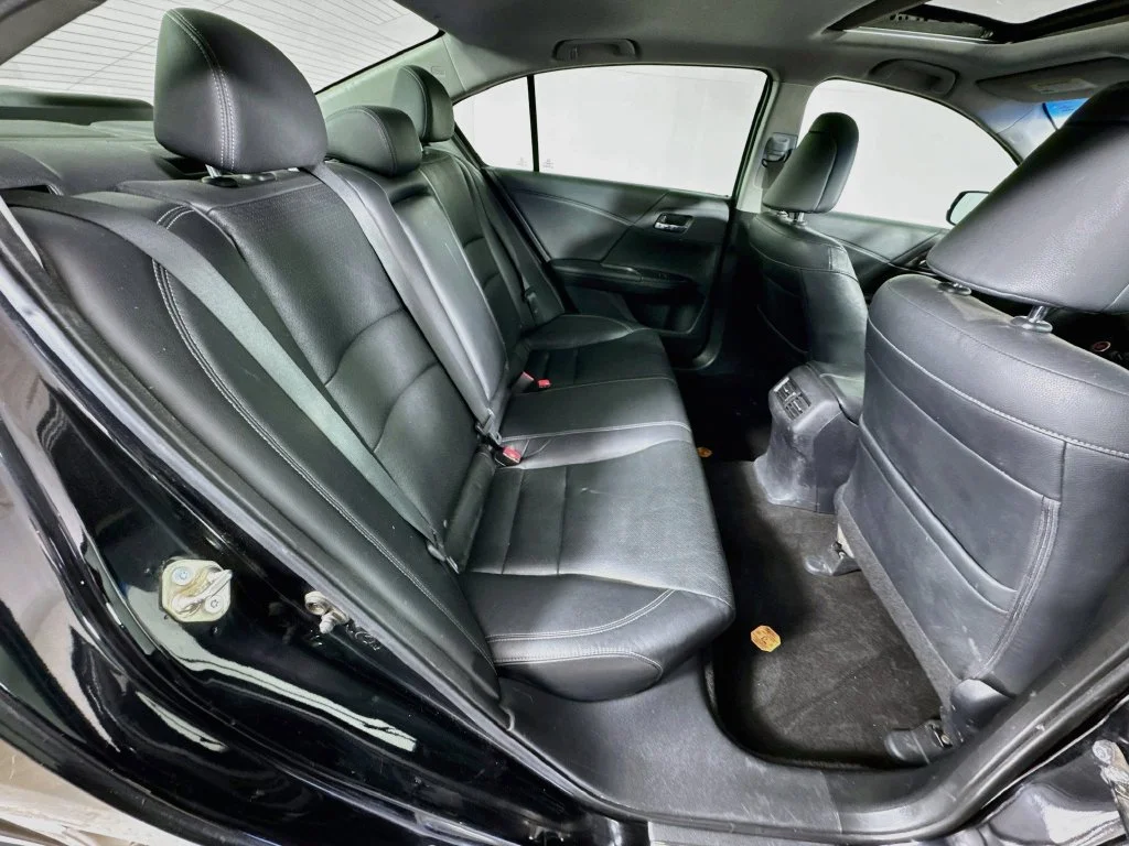 Used 2016 Black Honda EX-L image 34
