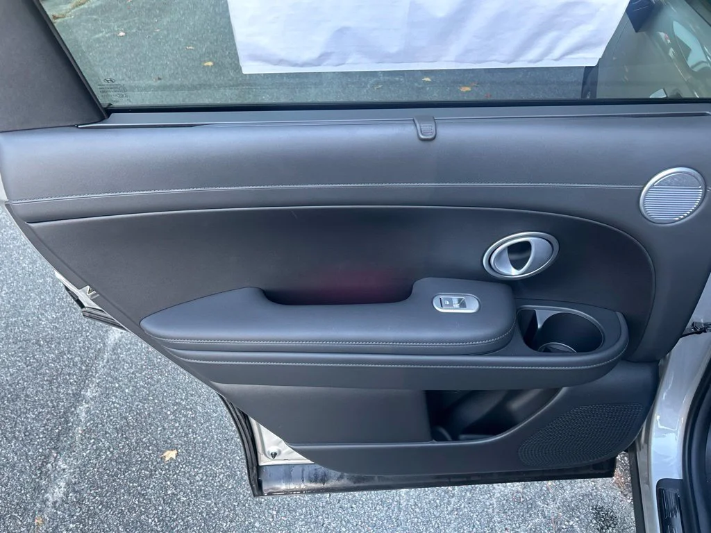Used 2026 Silver Hyundai SEL Premium image 26