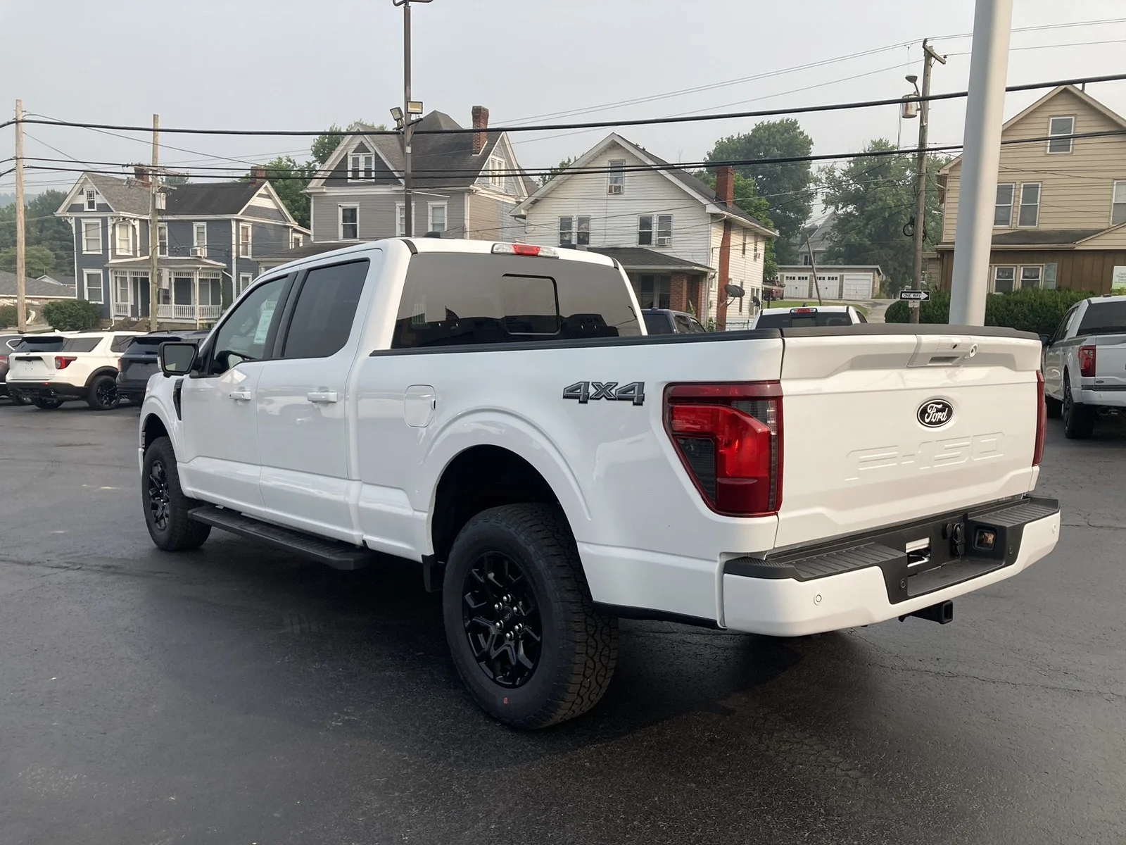 New 2026 Oxford White Ford XLT image 8