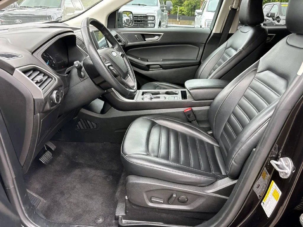 Used 2024 Black Ford SEL image 8