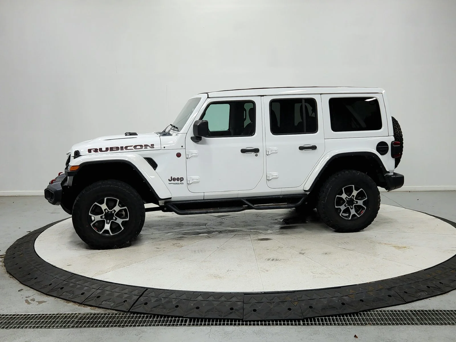 Used 2022 White Jeep Unlimited Rubicon image 5