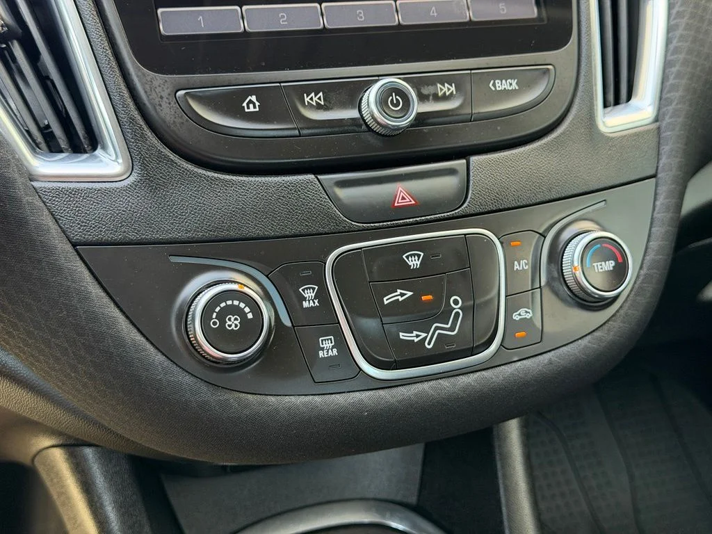 Used 2018 Black Chevrolet LT image 14