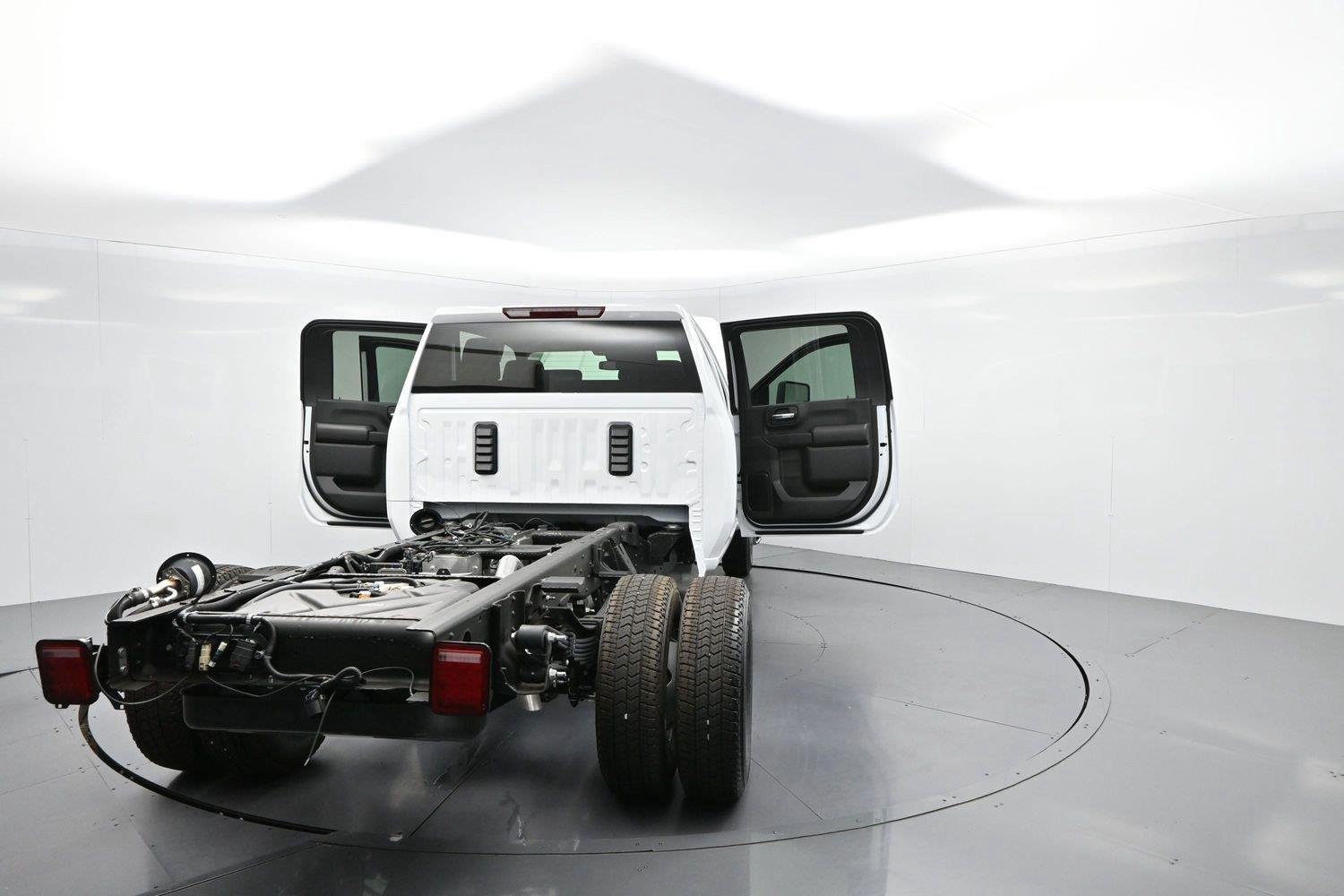 Used 2026 Summit White GMC Pro image 39