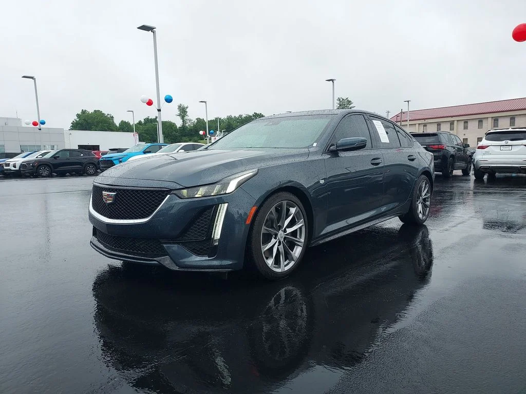 Used 2020 Gray Cadillac Sport image 4
