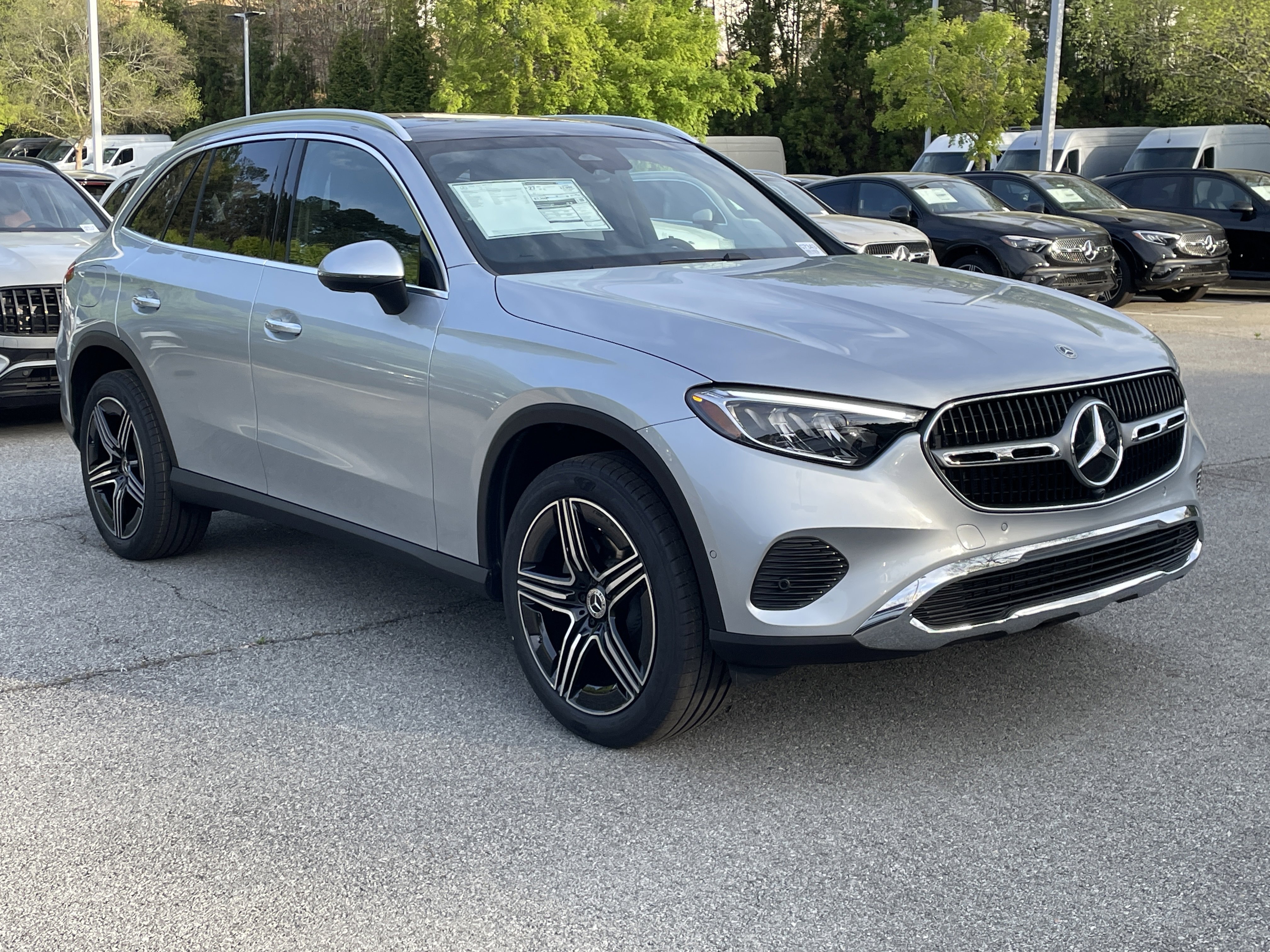 New 2026 Cirrus Silver Metallic Mercedes-Benz GLC 300 SUV image 4