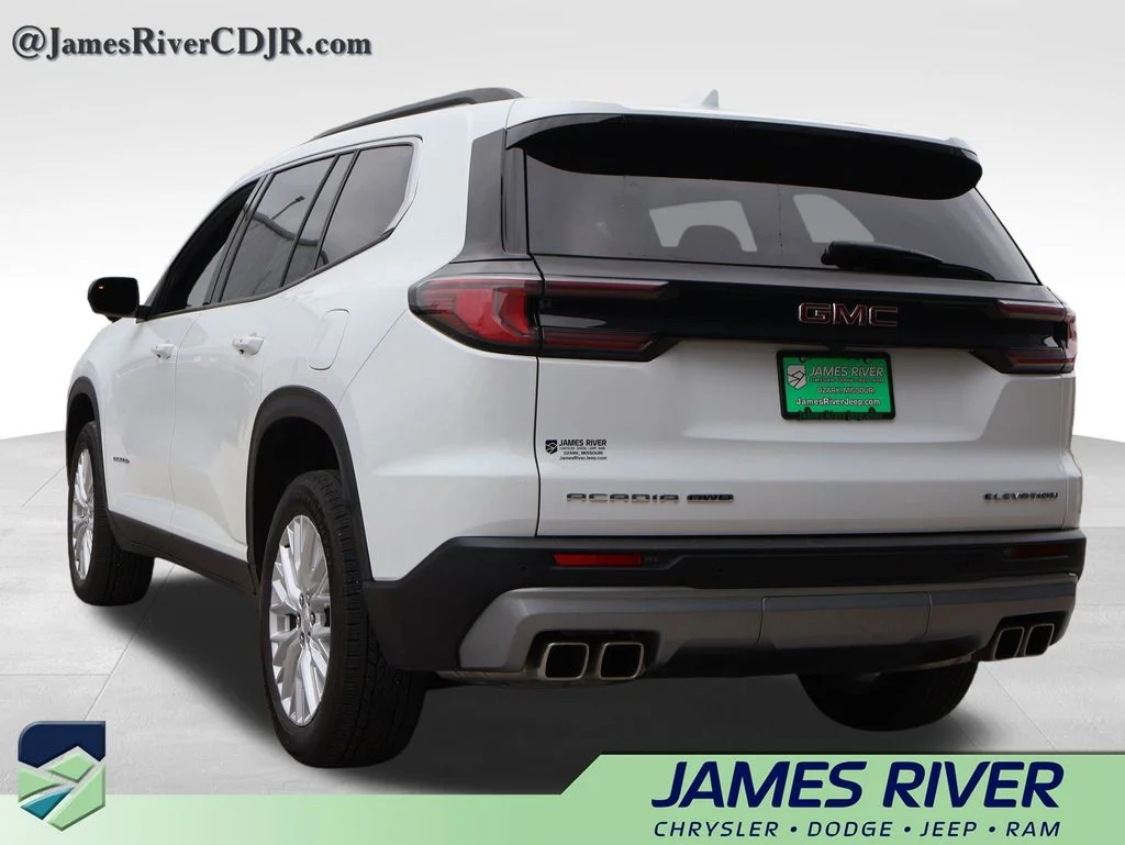 Used 2026 White GMC Elevation image 3