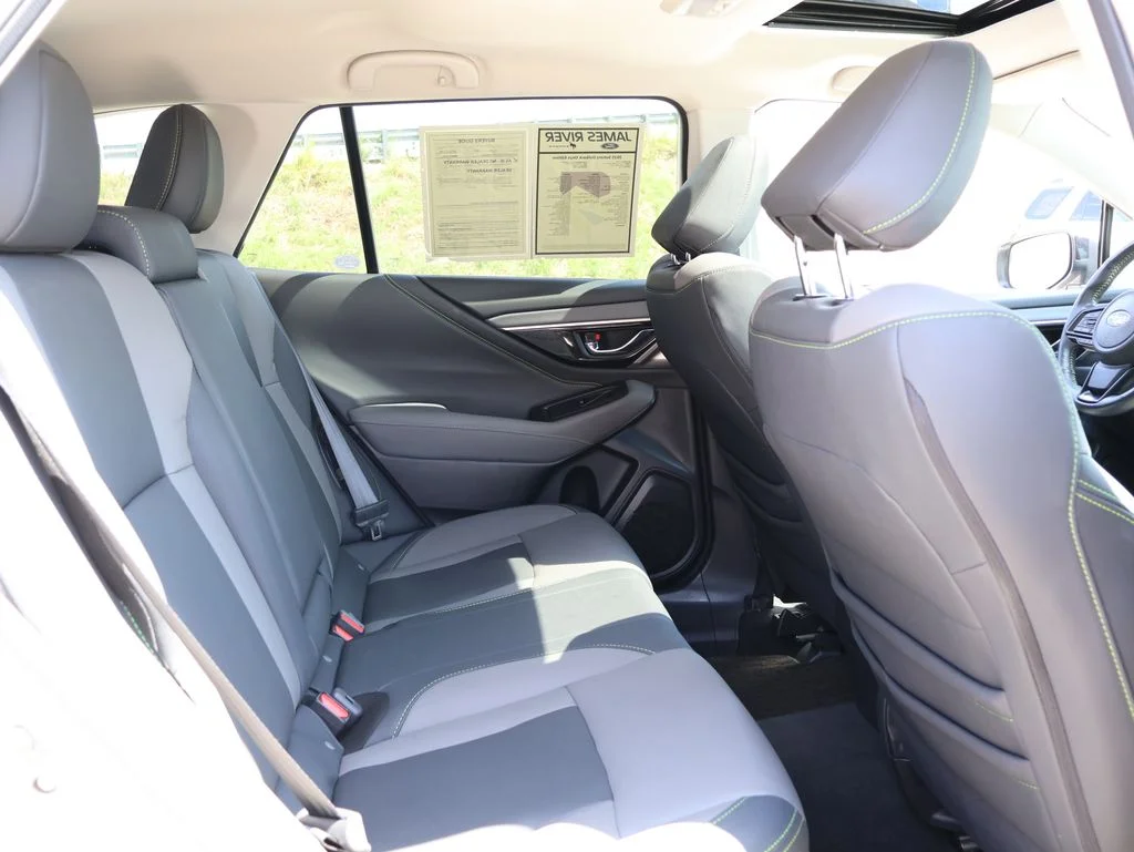 Used 2025 White Subaru Onyx Edition image 11