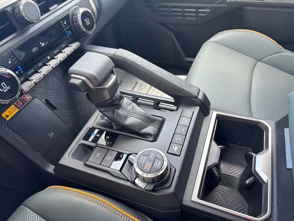 2025 Toyota Tacoma Trailhunter - Photo 17