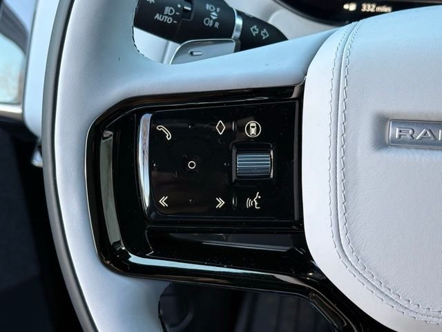 New 2026 Carpathian Grey Land Rover Dynamic SE image 17
