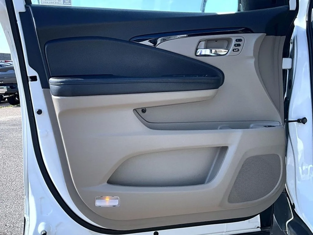 Used 2022 White Honda Elite image 9