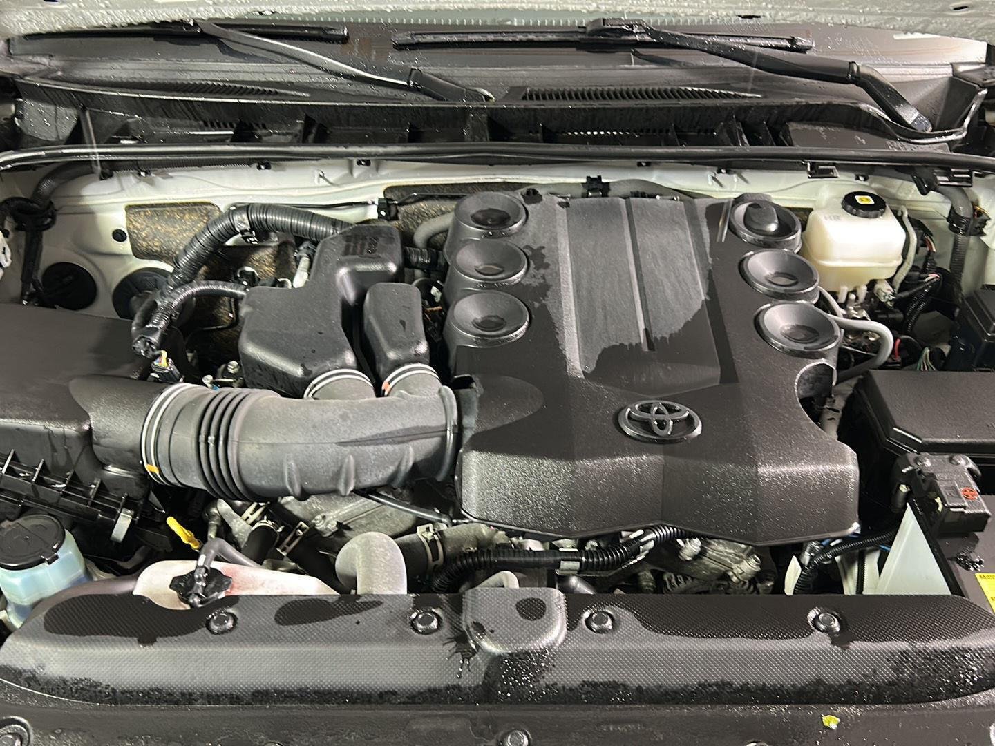 Used 2023 Ice Cap Toyota SR5 image 12