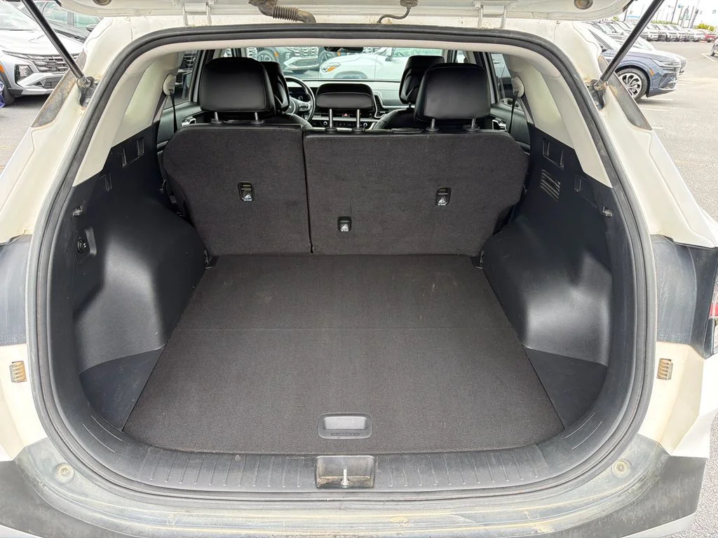 Used 2023 White Kia EX image 18