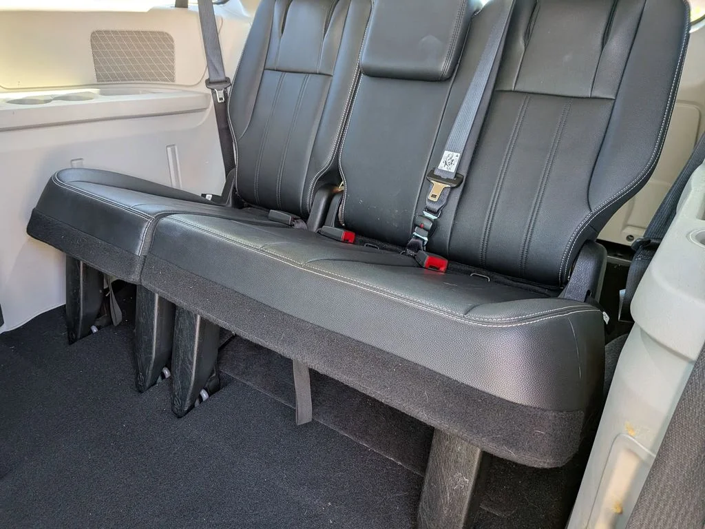 Used 2015 Gray Chrysler LX image 22