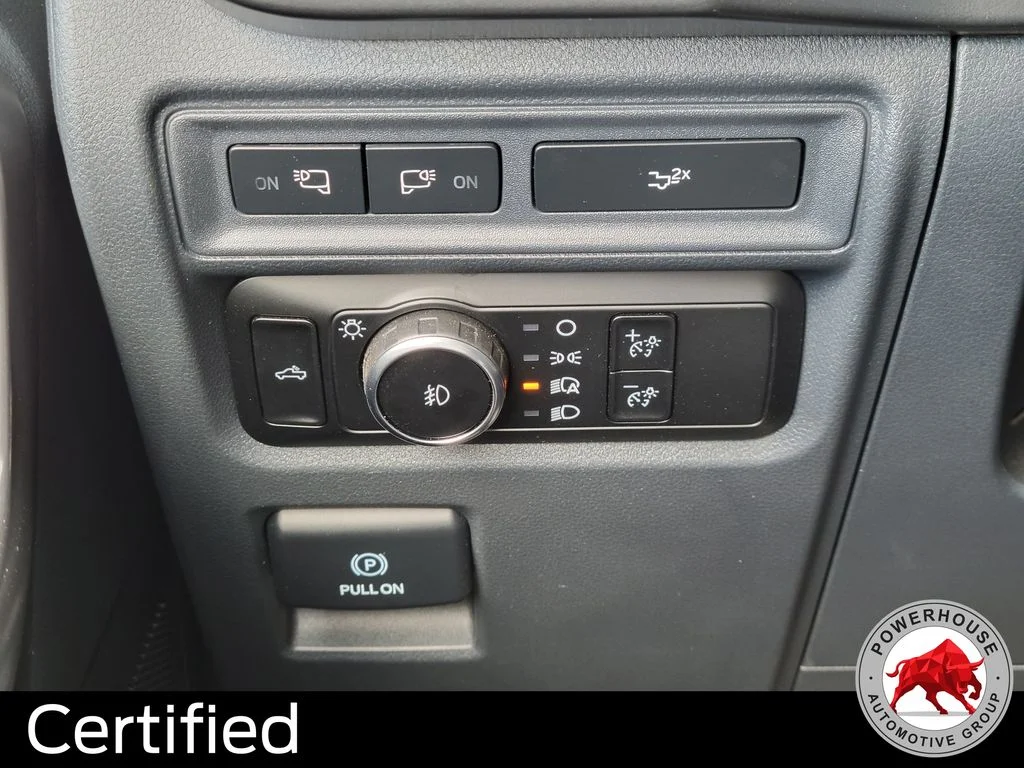 Used 2024 Black Ford XLT image 28