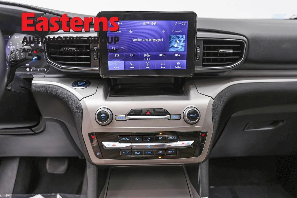 Used 2022 Black Ford XLT image 12