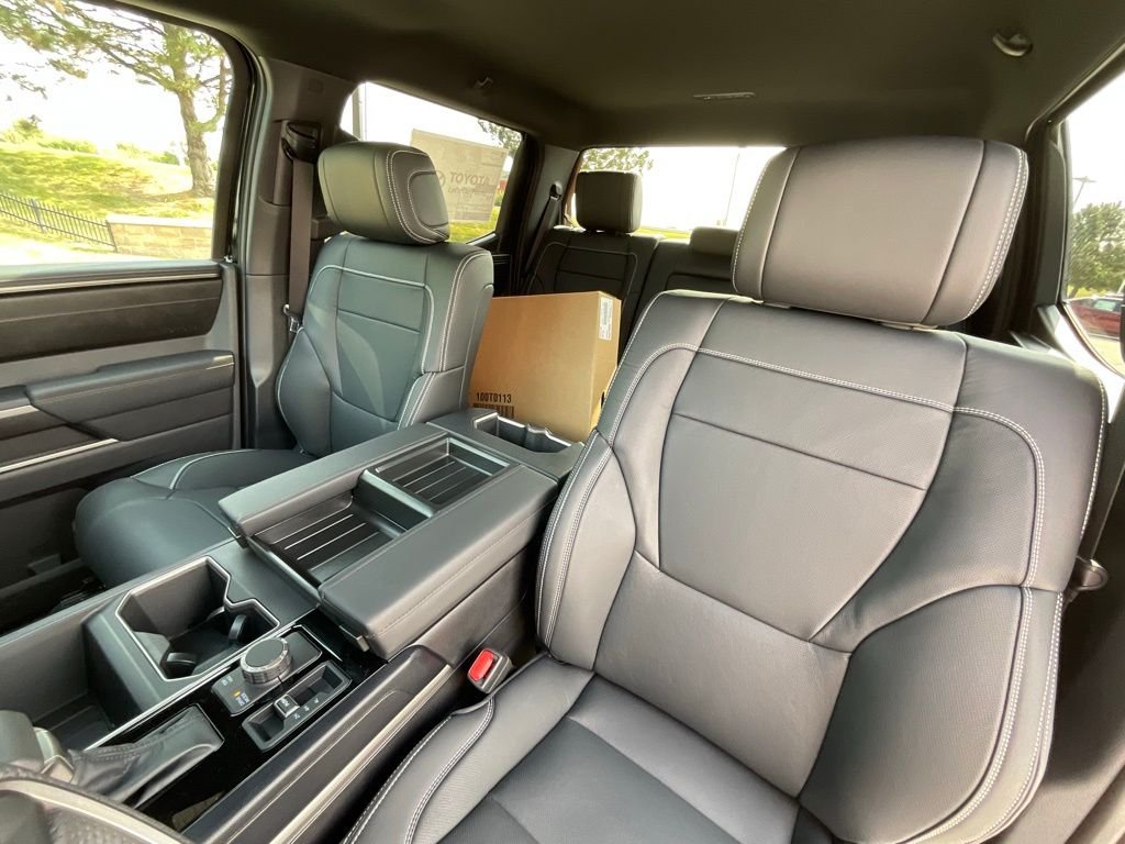 2026 Toyota Tundra SR5 - Photo 12