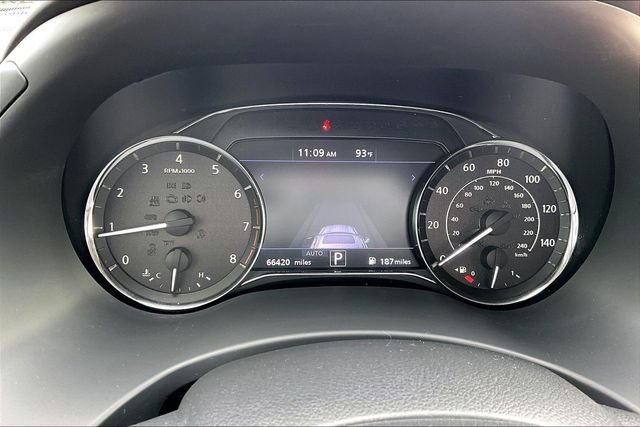 Used 2020  INFINITI  image 20