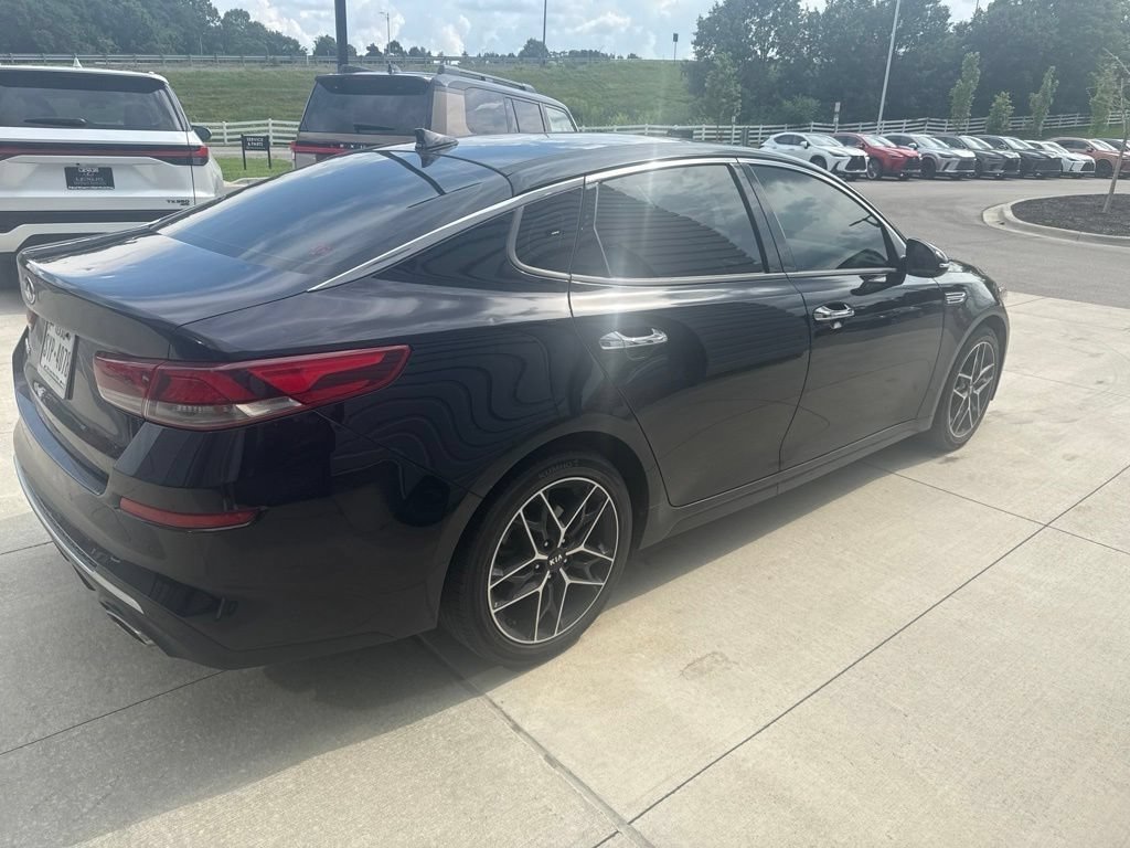 Used 2020 Ebony Black Kia SE image 3