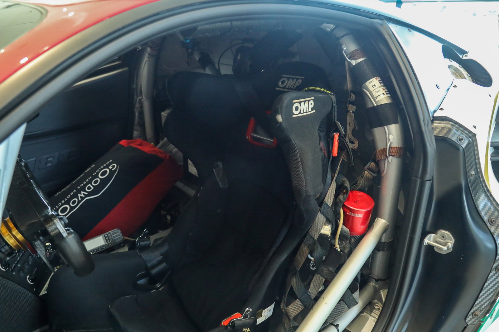 Used 2018 Black Ferrari  image 11