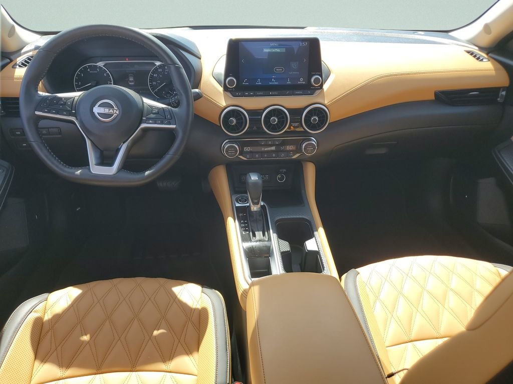 Used 2025 White Nissan SV image 10
