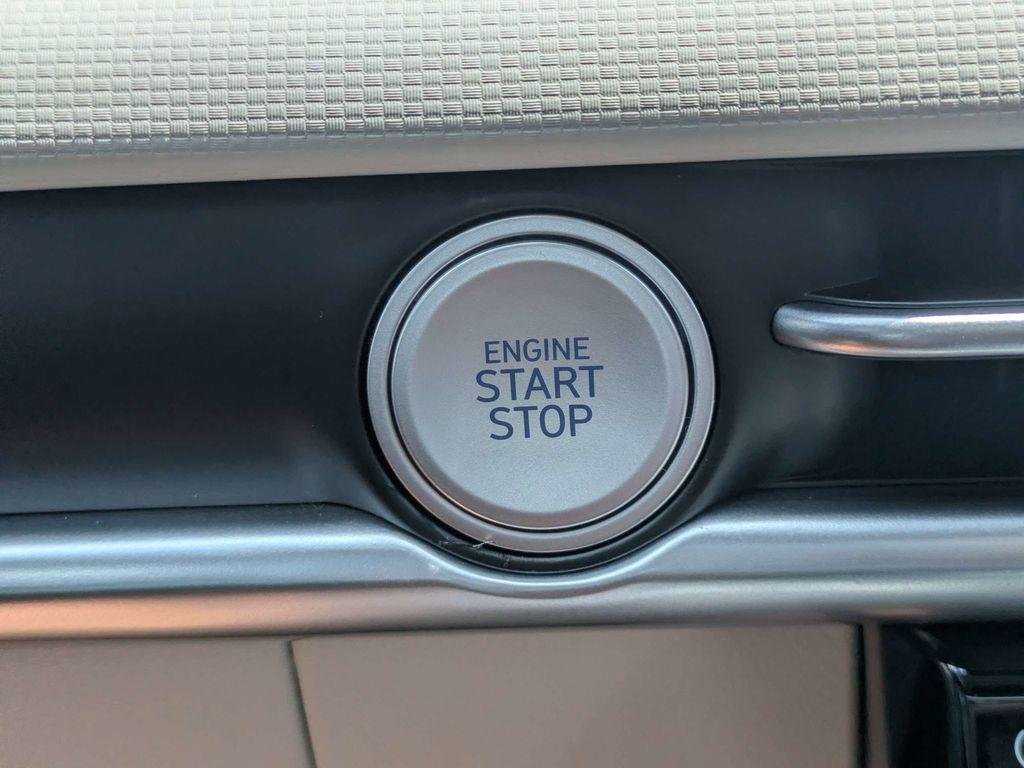 New 2026 White Hyundai Blue image 31