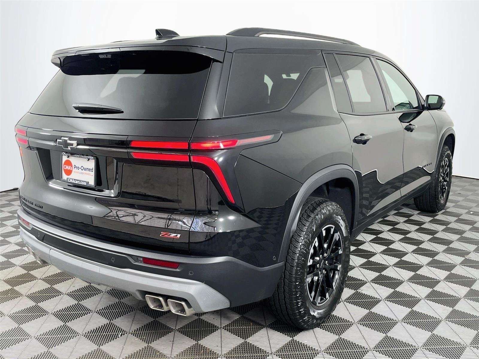 Used 2026 Mosaic Black Metallic Chevrolet AWD Z71 image 9