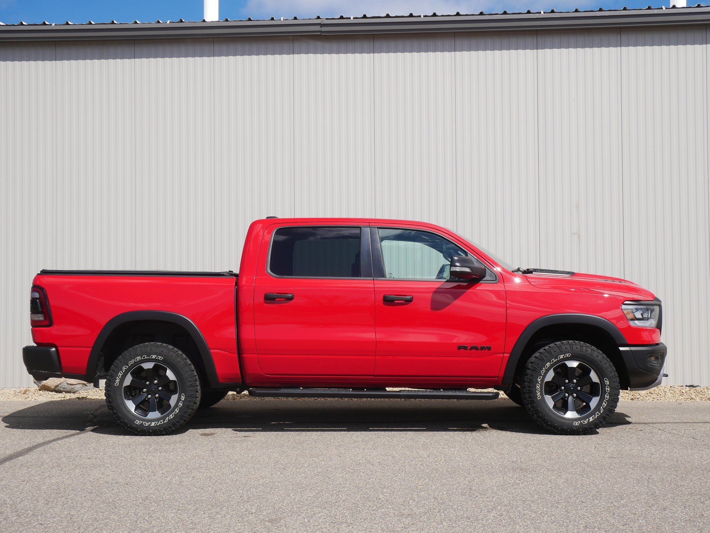 Certified Used 2022 Flame Red Clearcoat Ram Rebel image 6